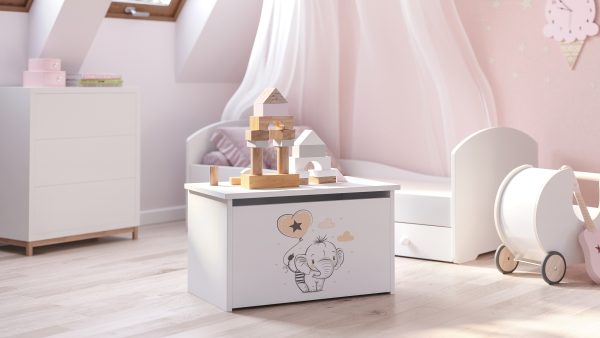 Daria toy chest with children's graphics